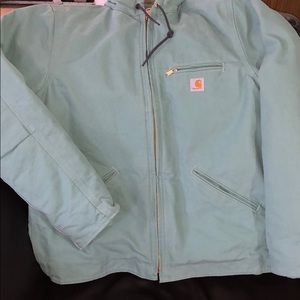 Women’s carhartt coat. Only worn a few times!